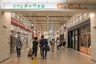 長岡駅 CoCoLo通路